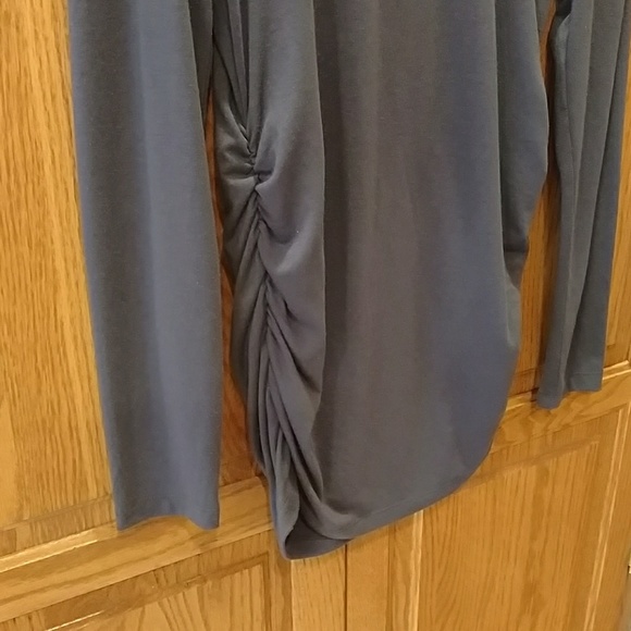 Dark gray layering piece - Picture 3 of 3